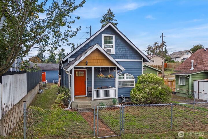 Property Photo:  3008 S Warner Street  WA 98409