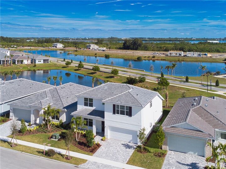 Property Photo:  8348 Beagle Terrace  FL 32967 