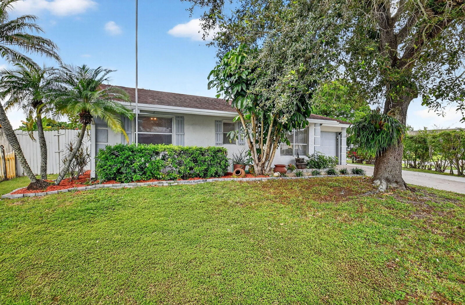 Property Photo: 6533 Athena Drive FL 33463