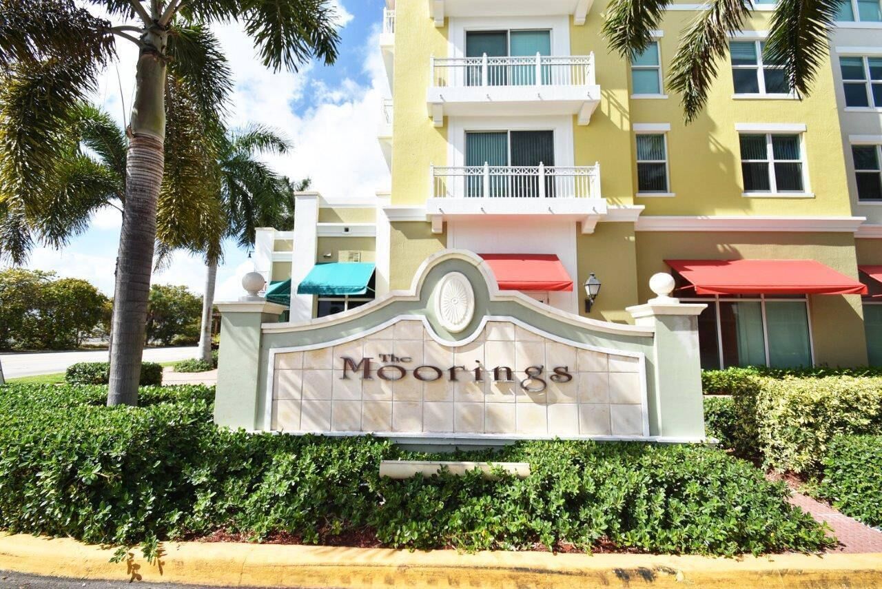 Property Photo:  806 E Windward Way #404  FL 33462 