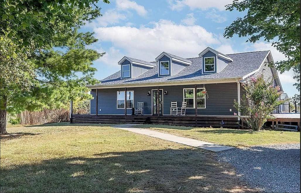 Property Photo: 1516 Barnes School Road KY 42134