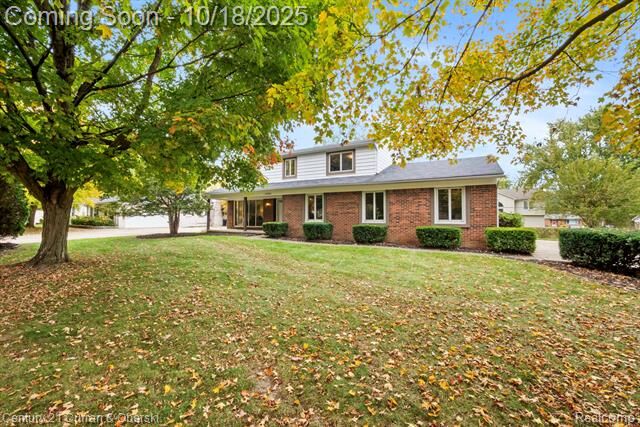 Property Photo:  35268 Northmont Drive  MI 48331