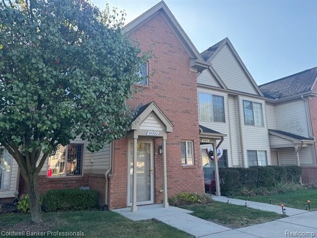Property Photo: 41022 Rose Lane MI 48036