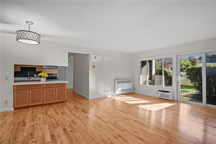 Property Photo: 400 Narragansett Parkway Wa-03 RI 02888