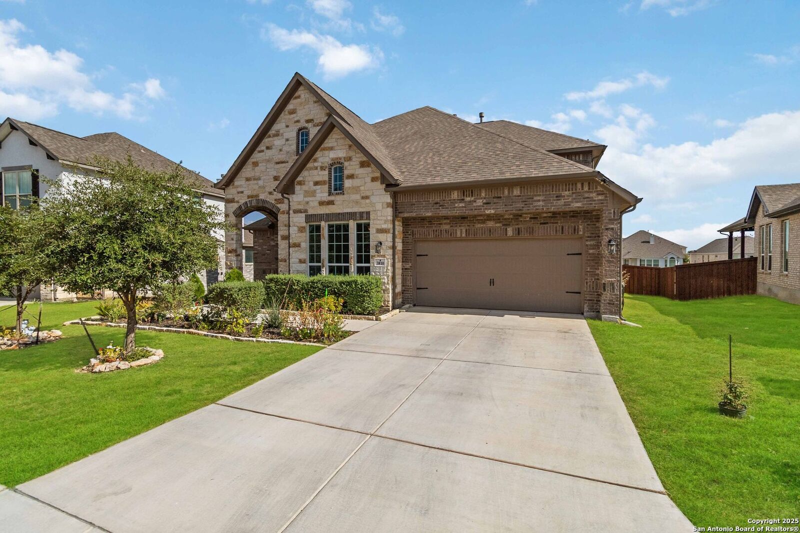 Property Photo:  3810 Nublado  TX 78261 