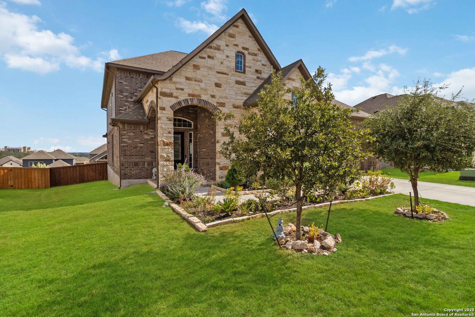 Property Photo:  3810 Nublado  TX 78261 