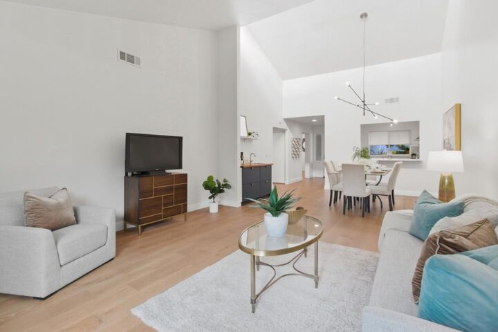 Property Photo: 986 Cartier Lane CA 94404