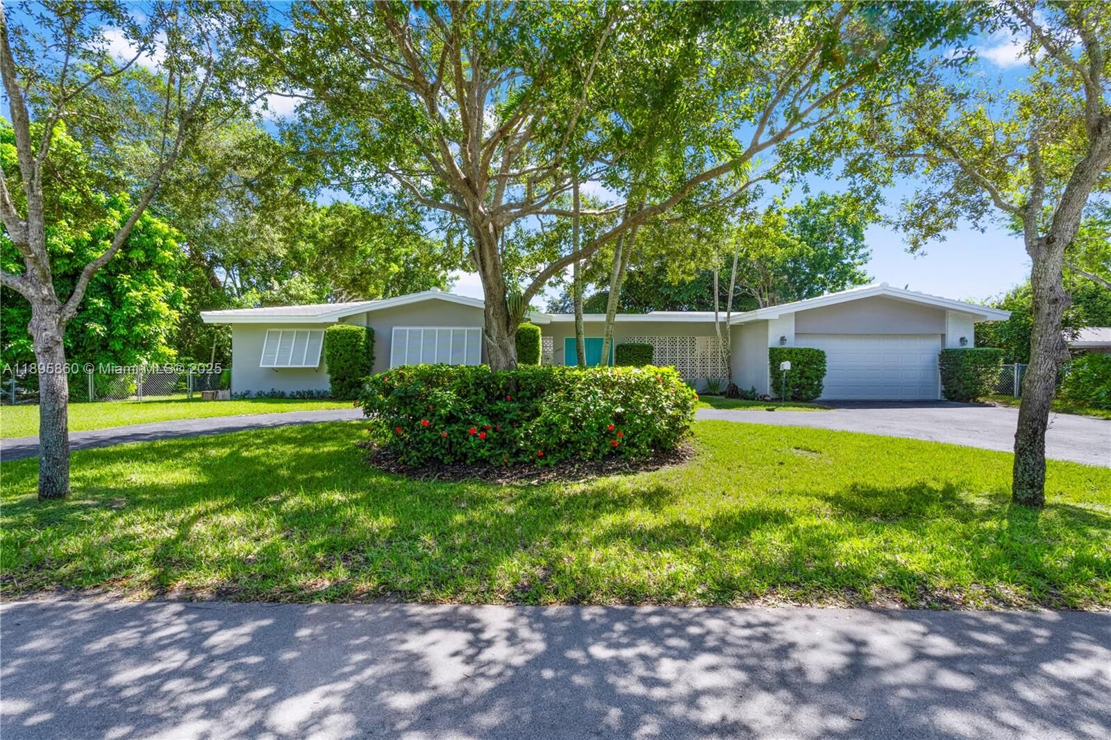 Property Photo: 13905 SW 78th Ct FL 33158
