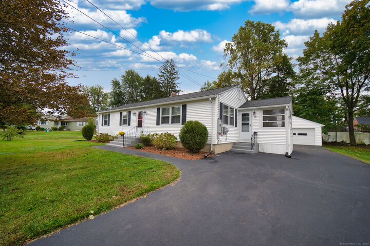 Property Photo:  25 Maude Circle  CT 06095