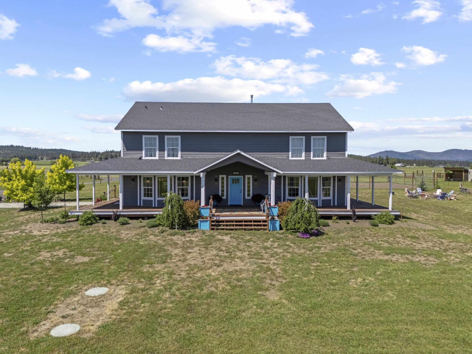 Property Photo:  6730 W Cross Cut Rd  WA 99006 