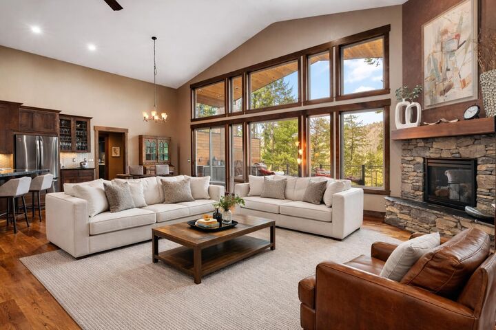 Property Photo:  1622 W Fairway Dr  WA 99218 