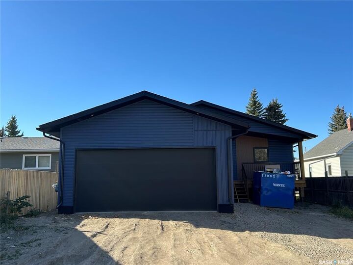 Property Photo: 624 11th Street SK S0K 2A0