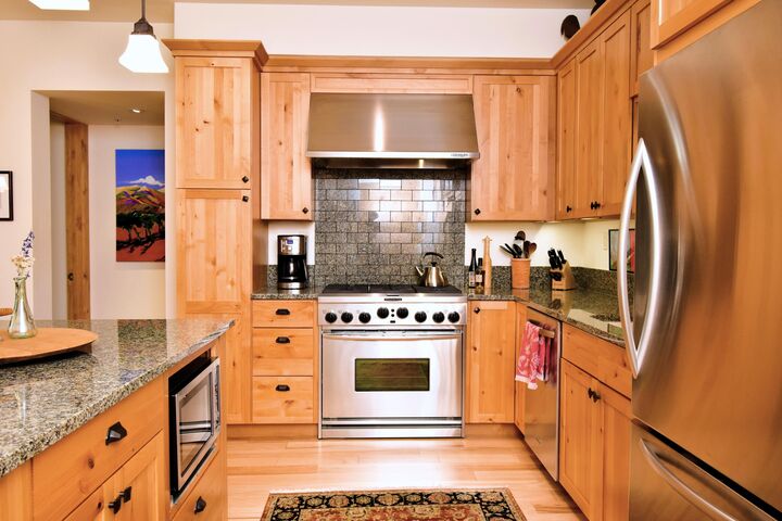 Property Photo: 104 Village Way 1 ID 83353
