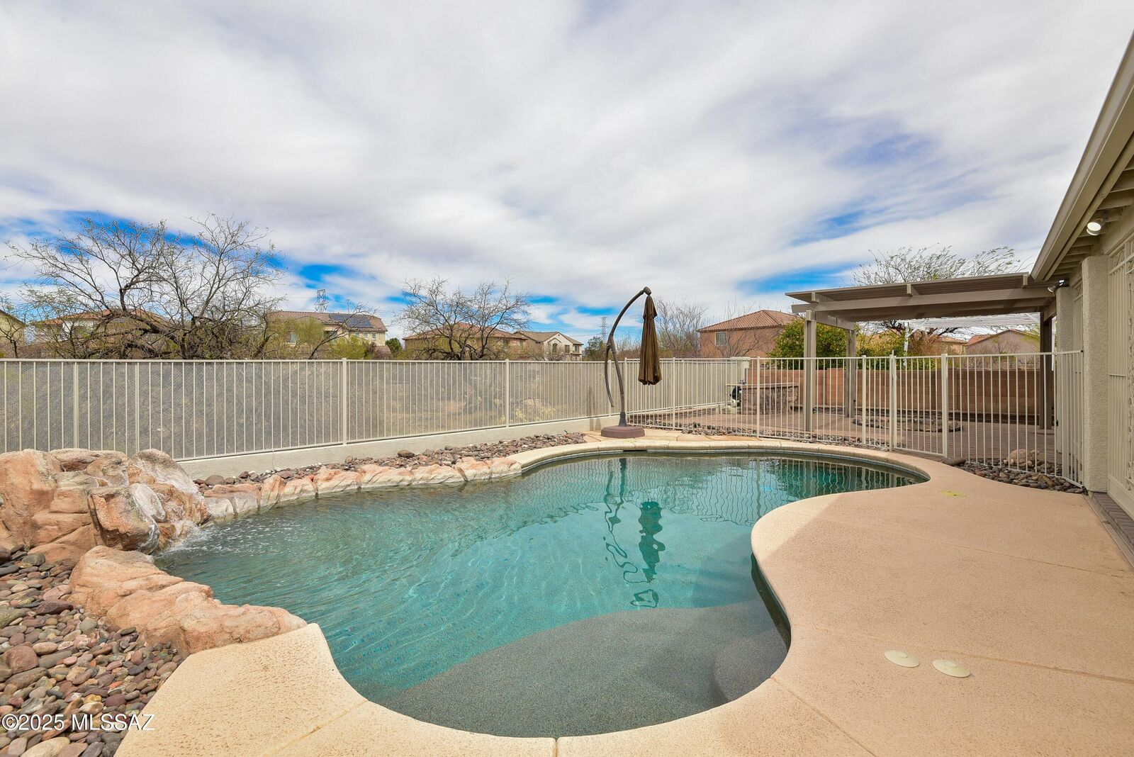 Property Photo: 14292 S Via Trujal AZ 85629