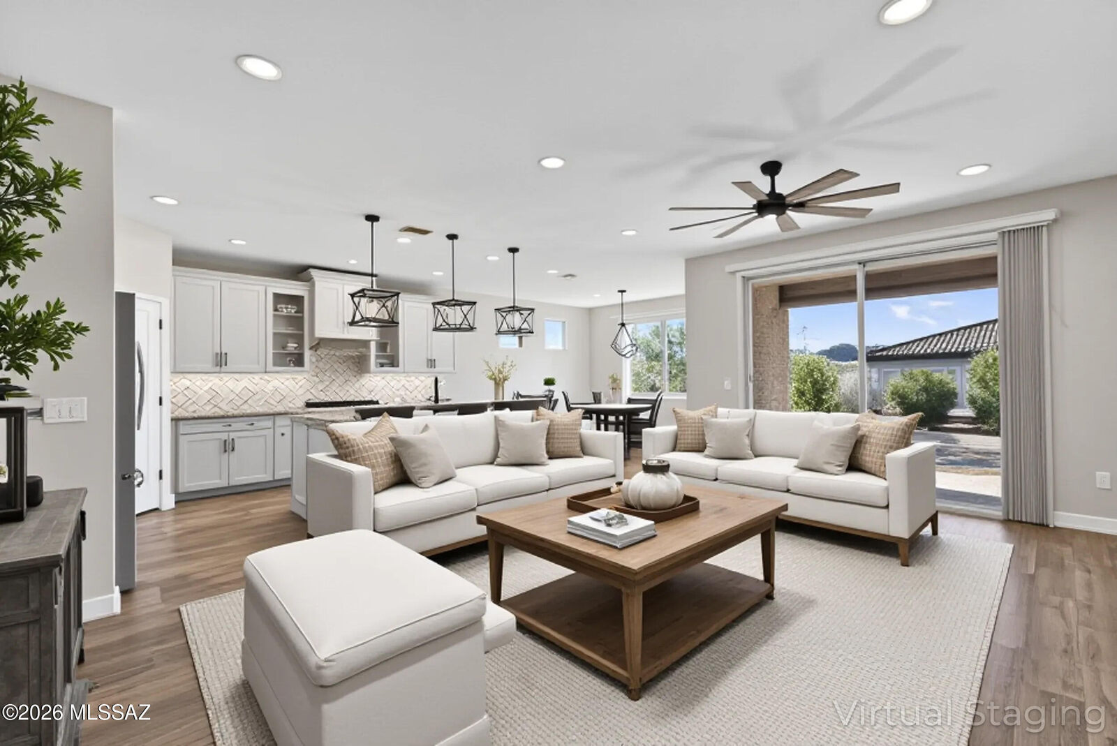 Property Photo: 11485 N Desert Calico Loop AZ 85742