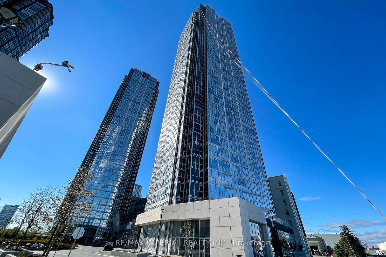 Property Photo:  2916 Highway 7 N/A 701  ON L4K 0K6