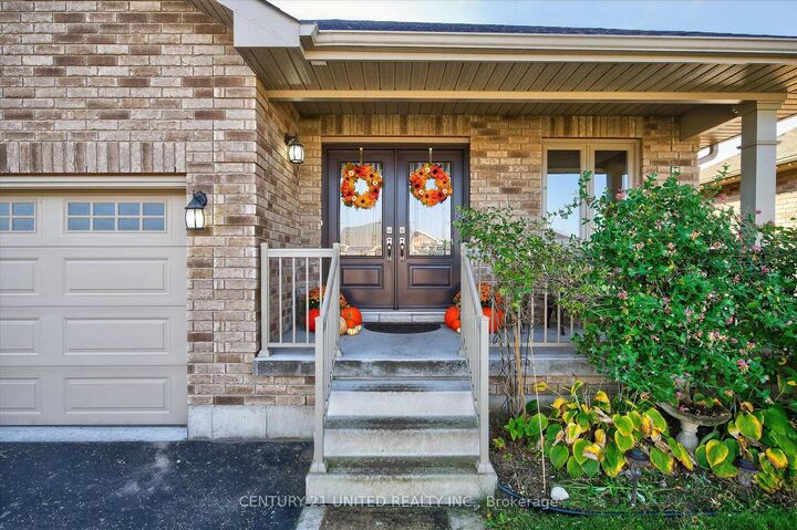 Property Photo: 13 Millpond Lane ON K0L 2V0