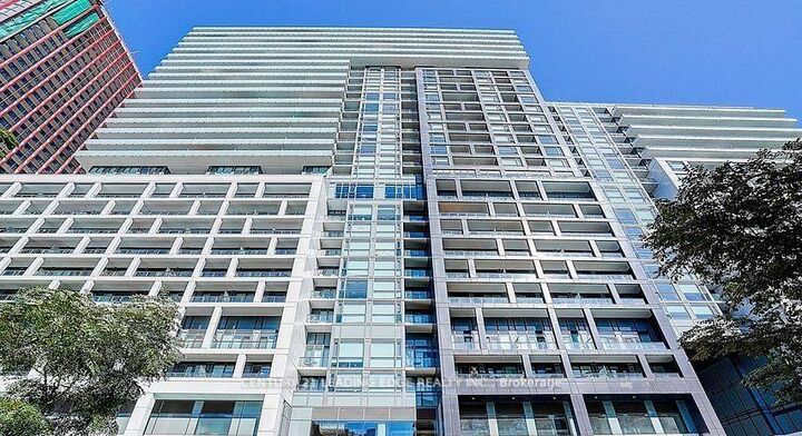 Property Photo: 135 Lower Sherbourne Street 2519 ON M5A 1Y4