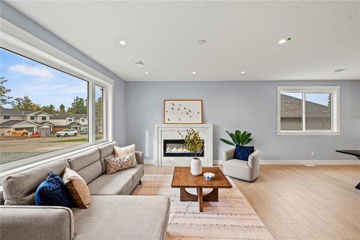 Property Photo:  4615 Galdwell Rd  BC V0R 1N1