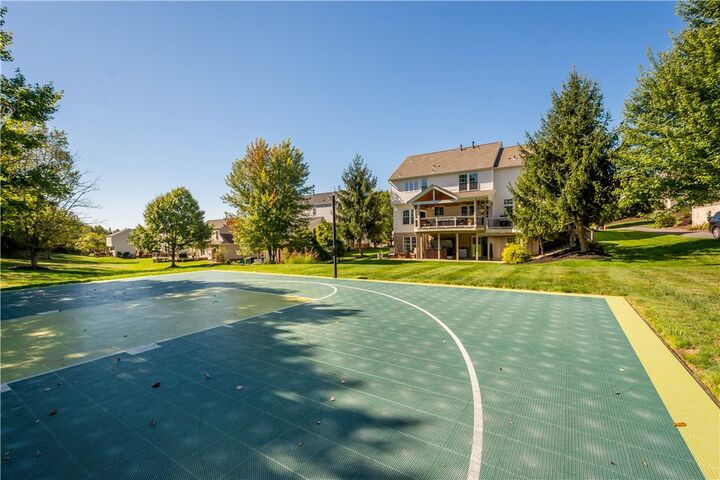 Property Photo:  7055 Highland Creek  PA 15017