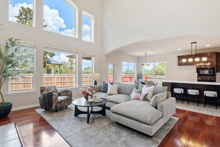 Property Photo: 11100 Alison Parke Trail TX 78750
