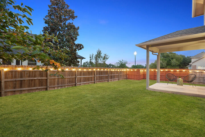 Property Photo: 11100 Alison Parke Trail TX 78750