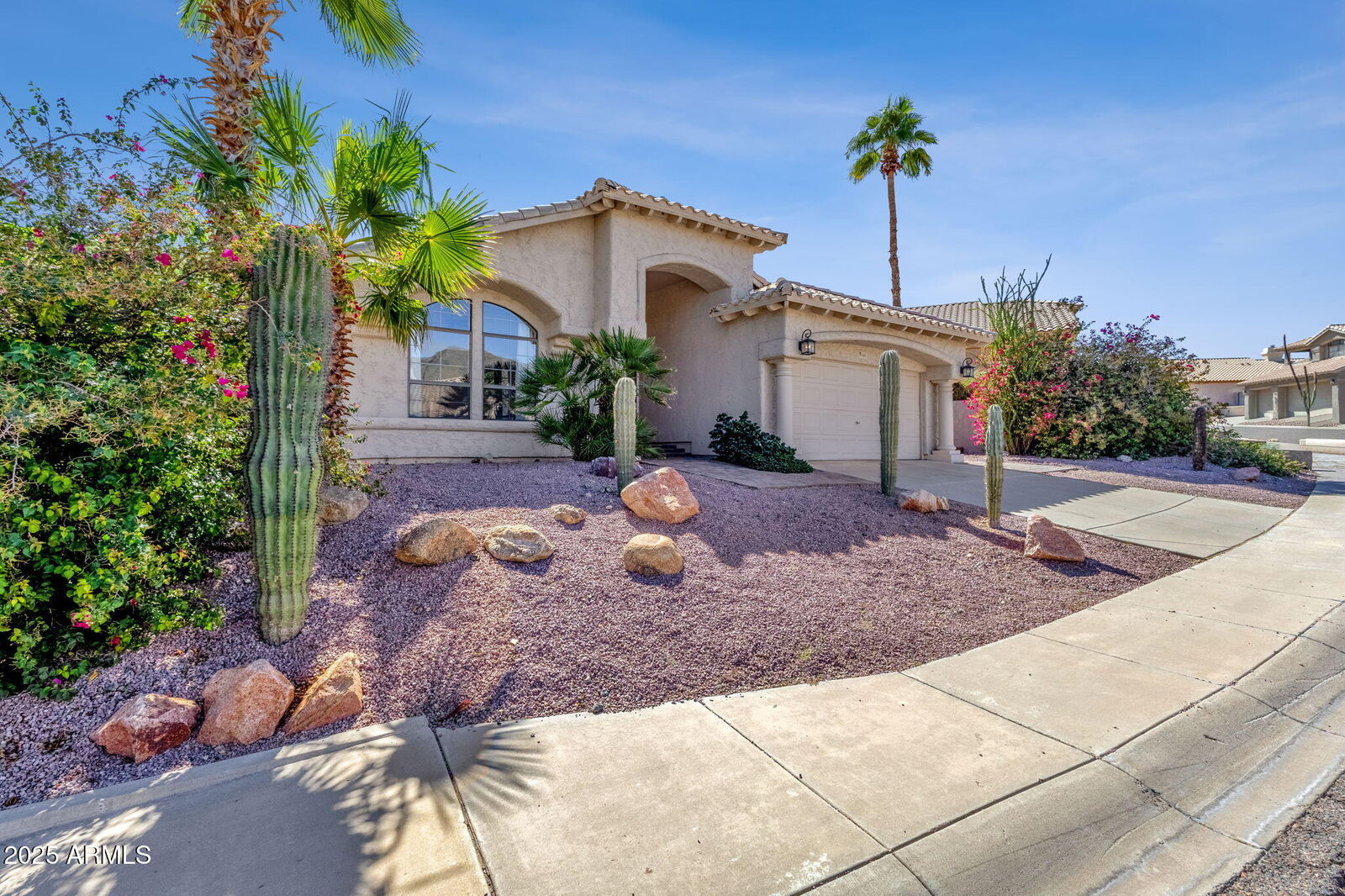 Property Photo: 621 E Goldenrod Street AZ 85048