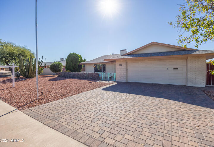 Property Photo: 13825 N Kaanapali Drive AZ 85351