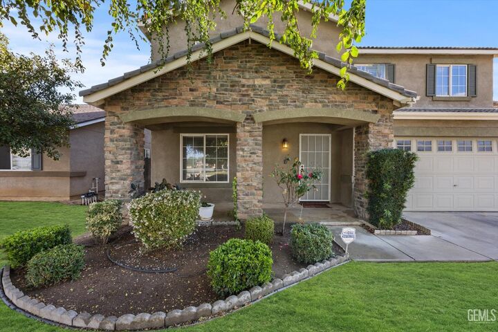 Property Photo: 12203 Timberpointe Drive CA 93312