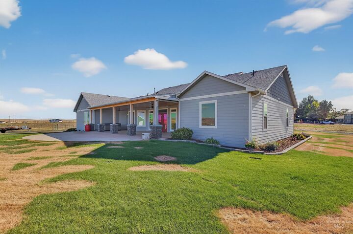 Property Photo:  2233 Burrell Avenue  ID 83501