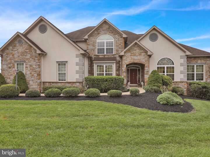 Property Photo: 996 Baywood Avenue PA 19565