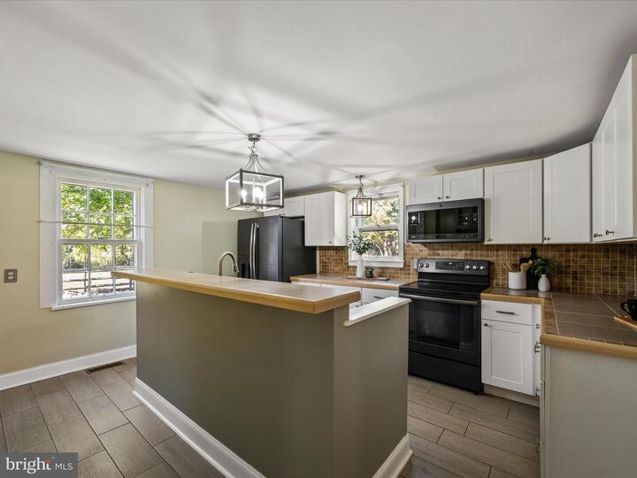 Property Photo: 7 South Street WV 25430