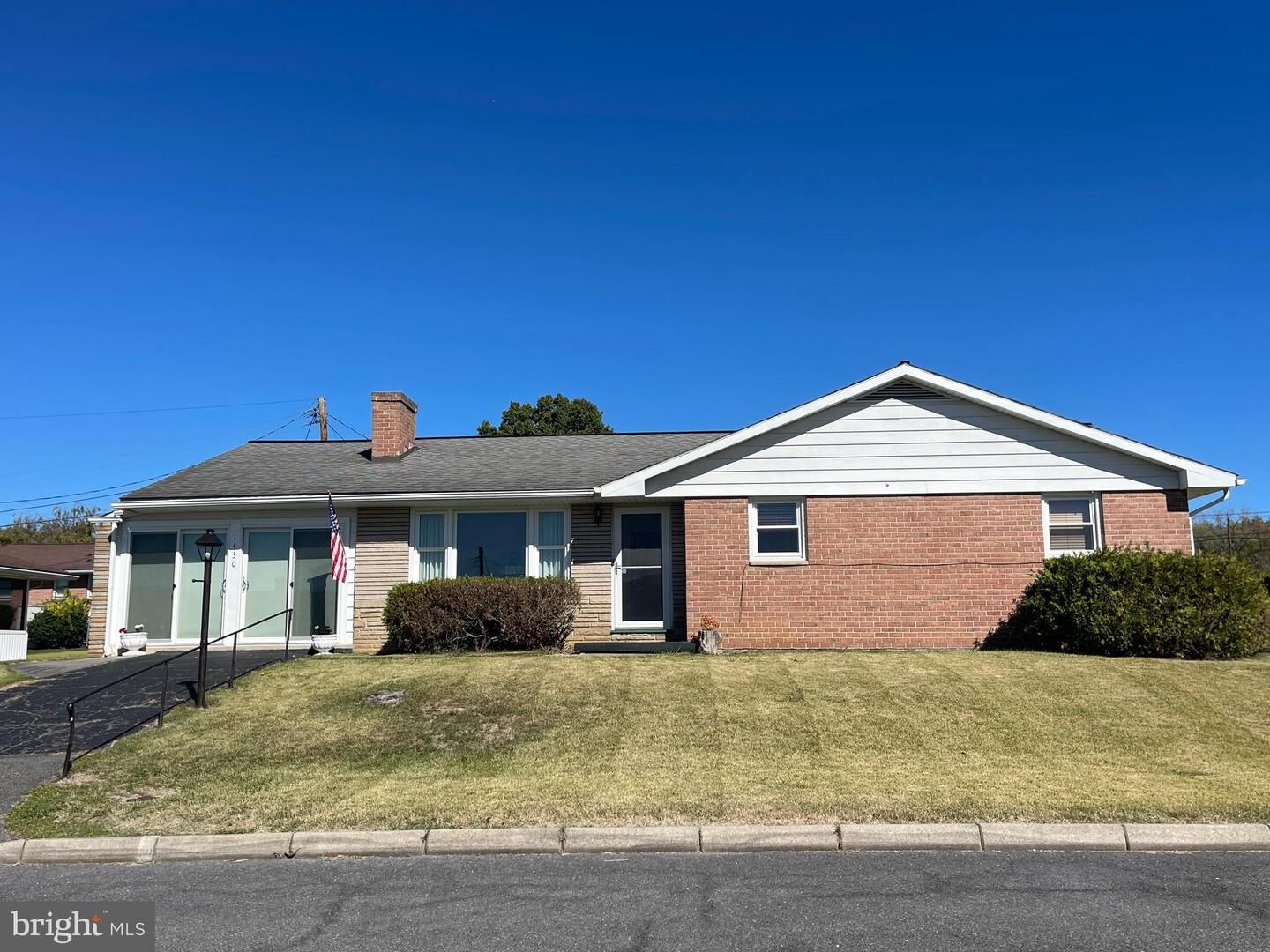 Property Photo: 1430 Magnolia Court MD 21502