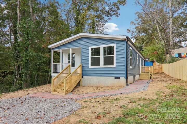 39 Cherokee Road  Asheville NC 28806 photo