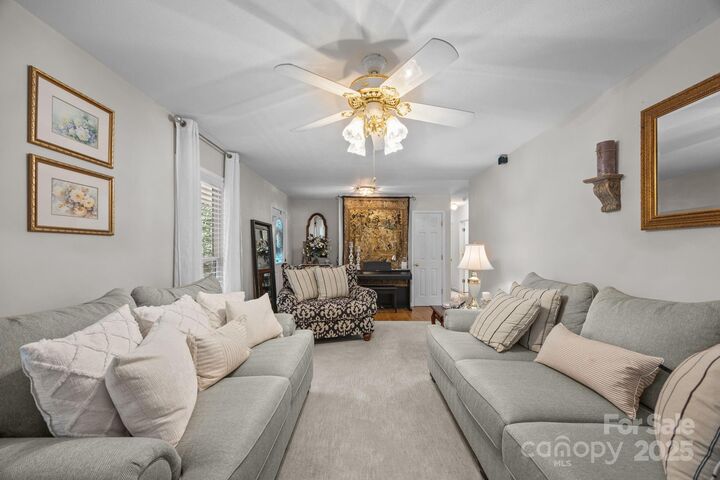Property Photo: 124 Lytle Cove Road NC 28778