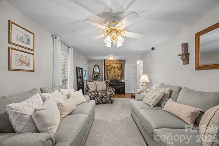 Property Photo: 124 Lytle Cove Road NC 28778