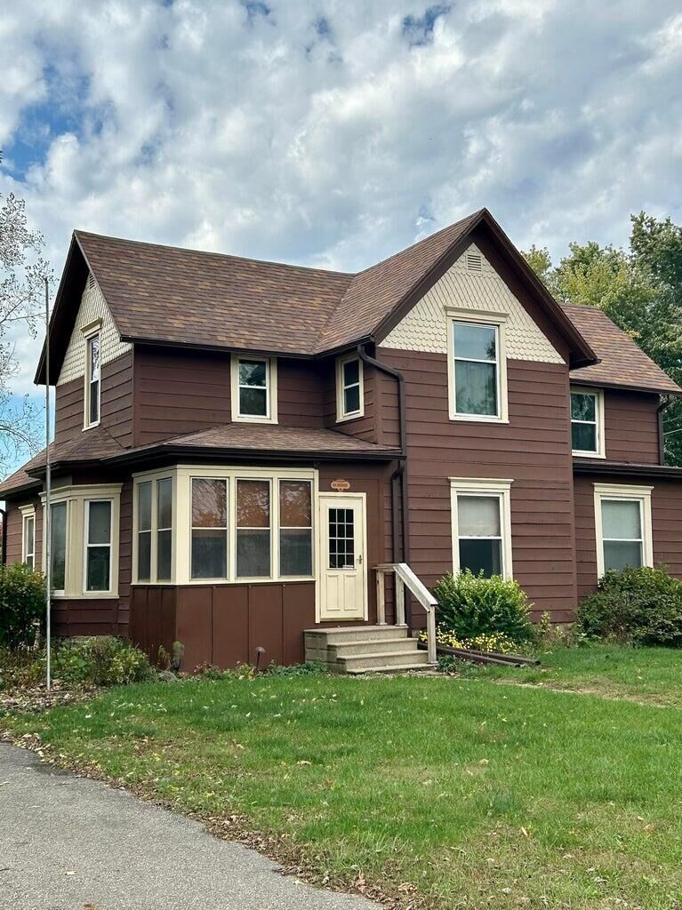 Property Photo: 319 Sycamore Street IA 50046