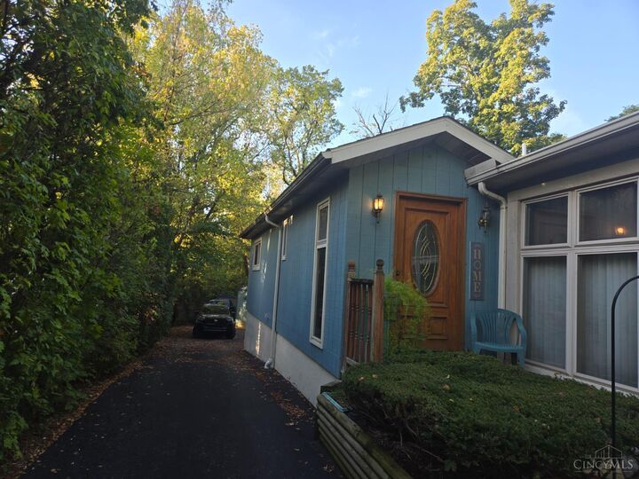 Property Photo: 157 Bonham Road OH 45215