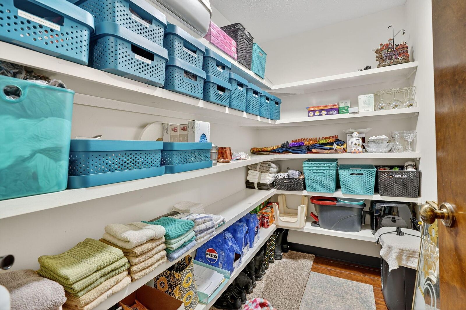 Property Photo:  3163 Griggsview Court  OH 43221 