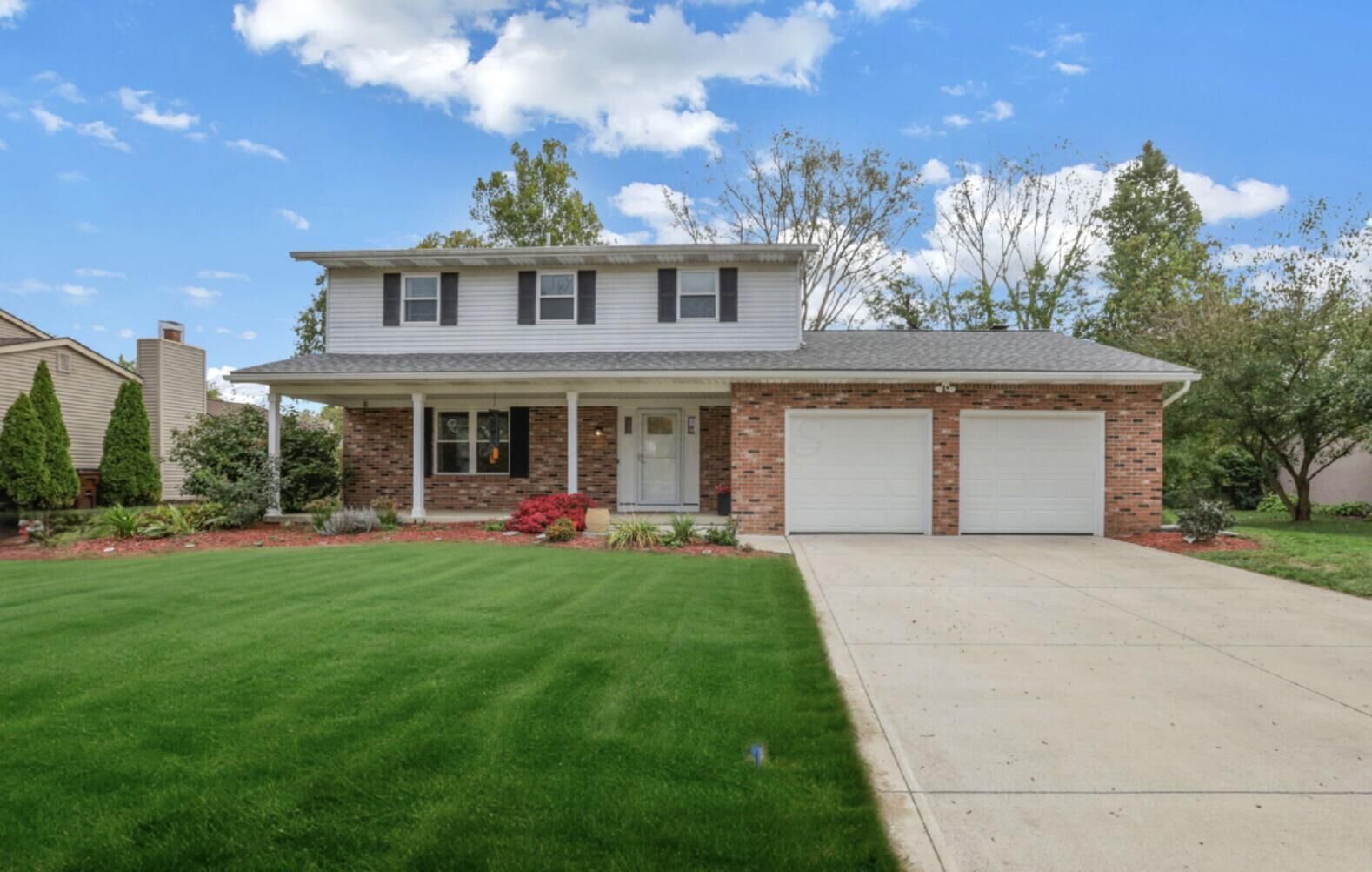 Property Photo: 295 Old Coach Place OH 43110