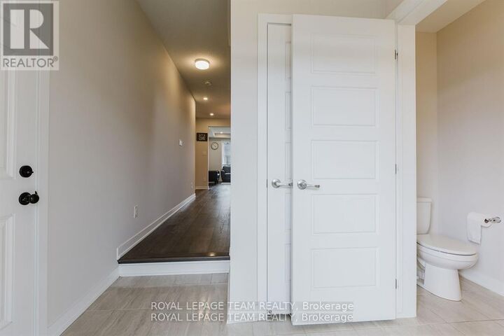 Property Photo: 611 Fenwick Way ON K2J 7E5