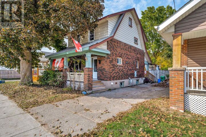 112 Lansdowne Street West  Peterborough (Town Ward 3) ON K9J 1Y1 photo