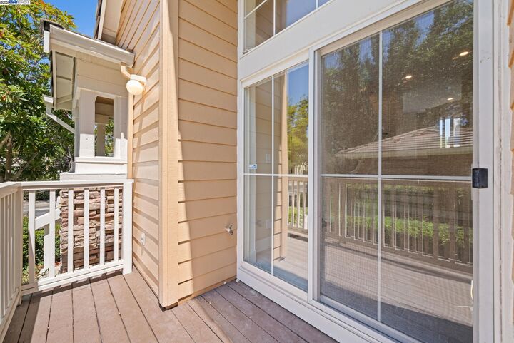 Property Photo: 4630 Central Pkwy CA 94568