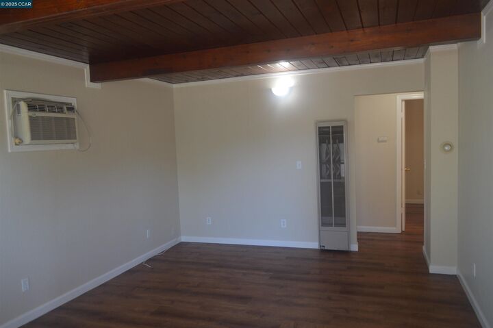 Property Photo: 32 Inlet Dr CA 94565