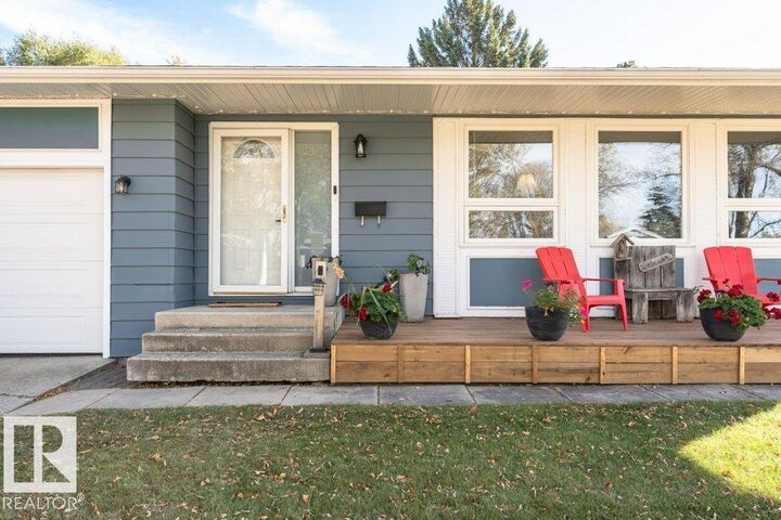 Property Photo: 22 Afton Crescent AB T8N 2T3