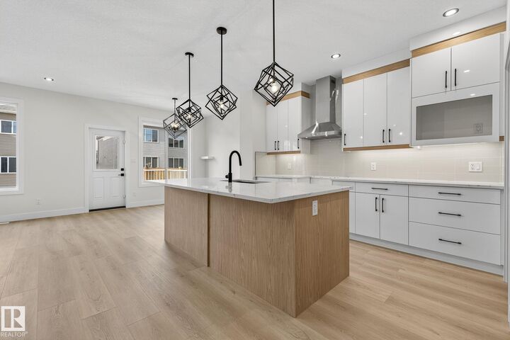 136 Wyatt Ridge  Fort Saskatchewan AB T8L 3L7 photo