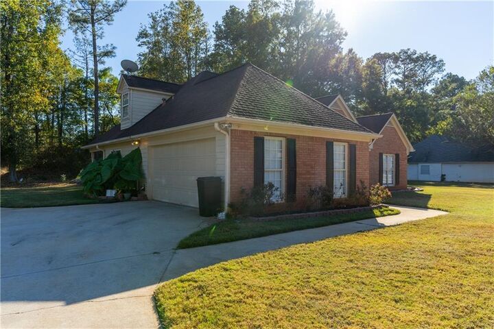 Property Photo: 50 Lydia Court GA 30055