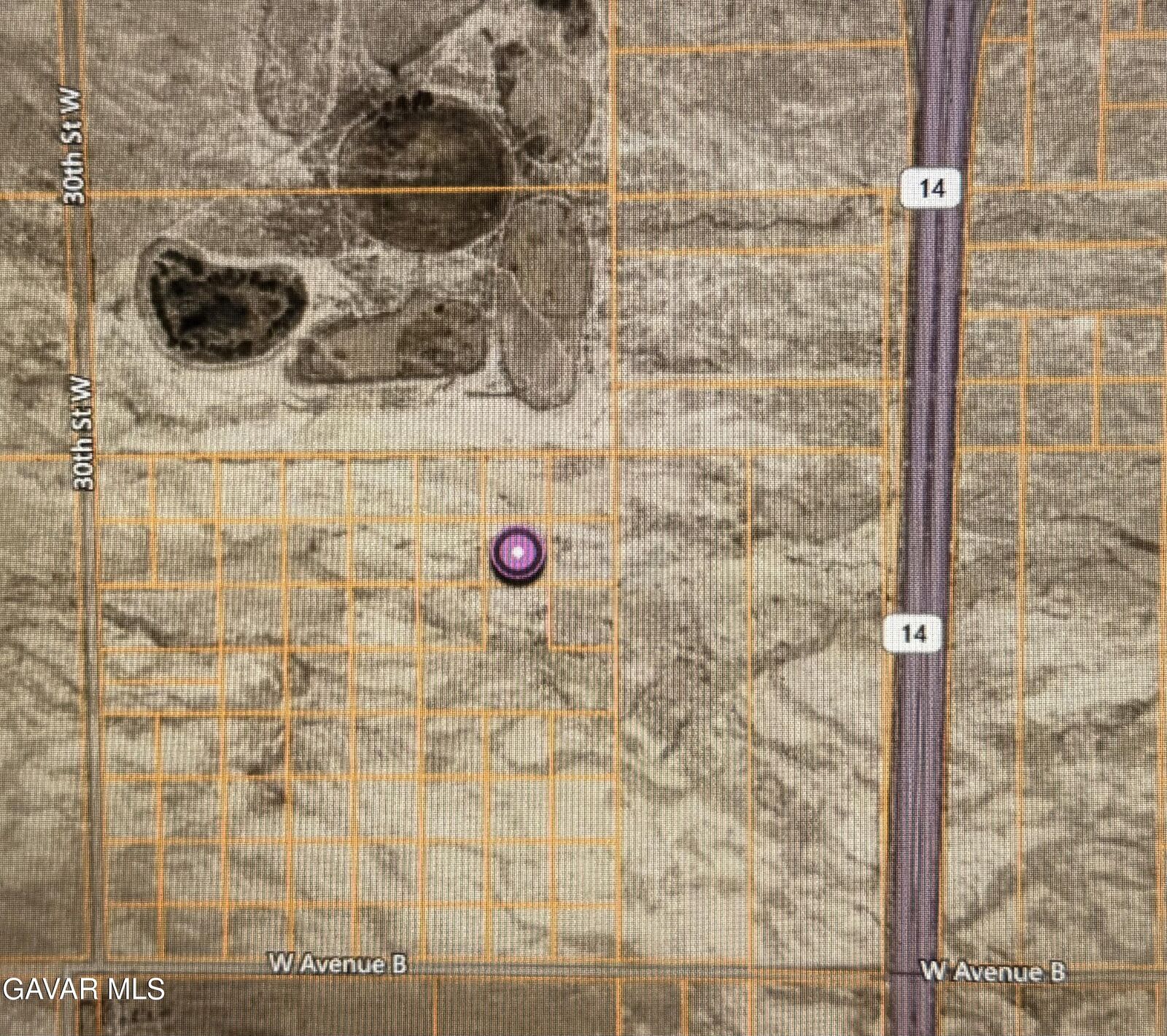 Property Photo: Vic Avenue A10 26 Stw CA 93536