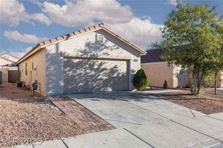 Property Photo: 8564 Shady Pines Drive NV 89143