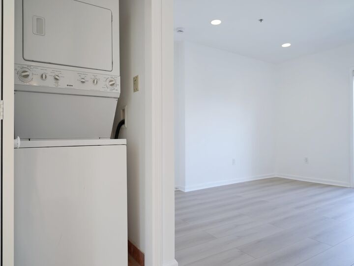 Property Photo:  605 New York Ave 301  NJ 07087 